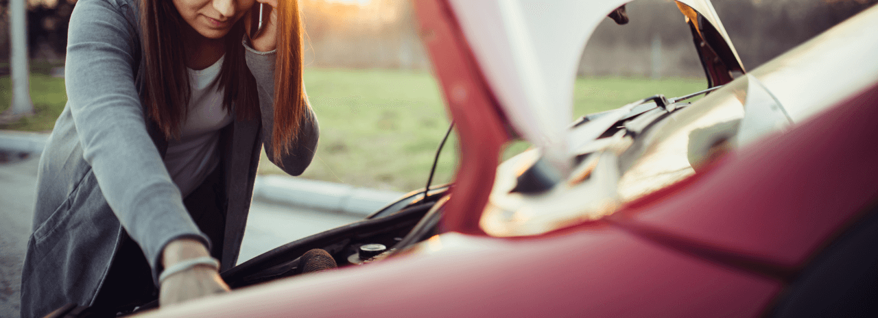 femme_panne_vice_caché_voiture