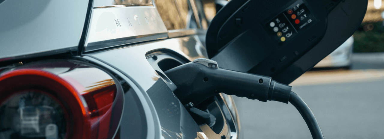 voiture_electrique_charge